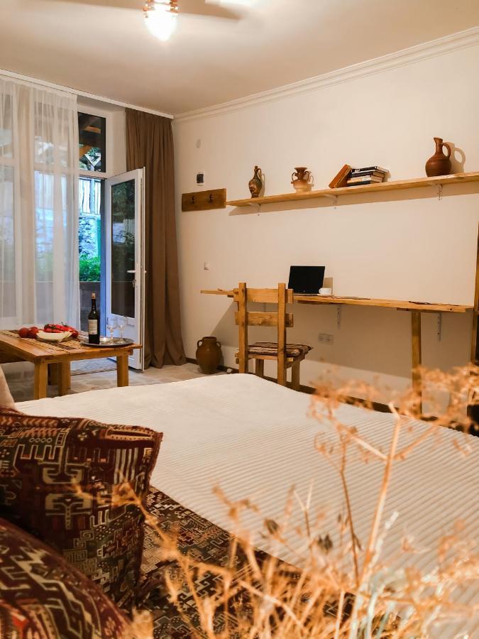 Bjnihouse, Guest House Luaran gambar
