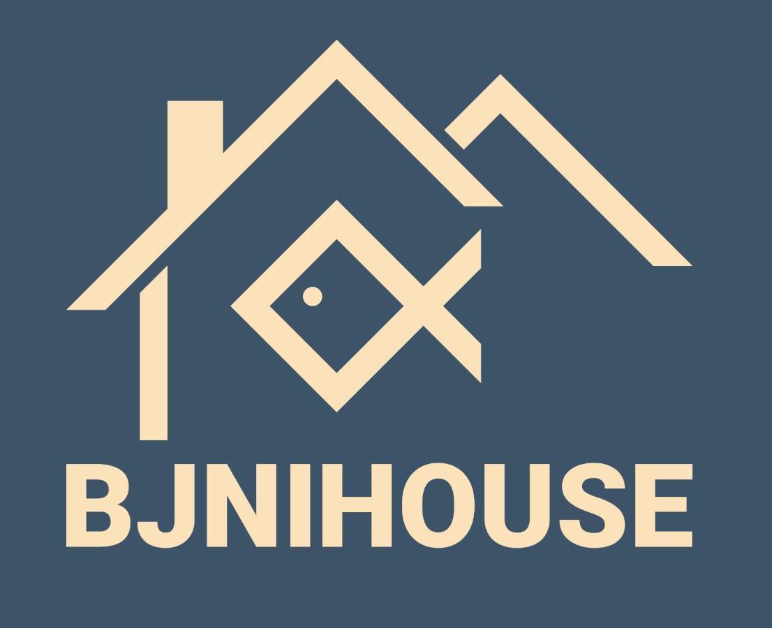 Bjnihouse, Guest House Luaran gambar