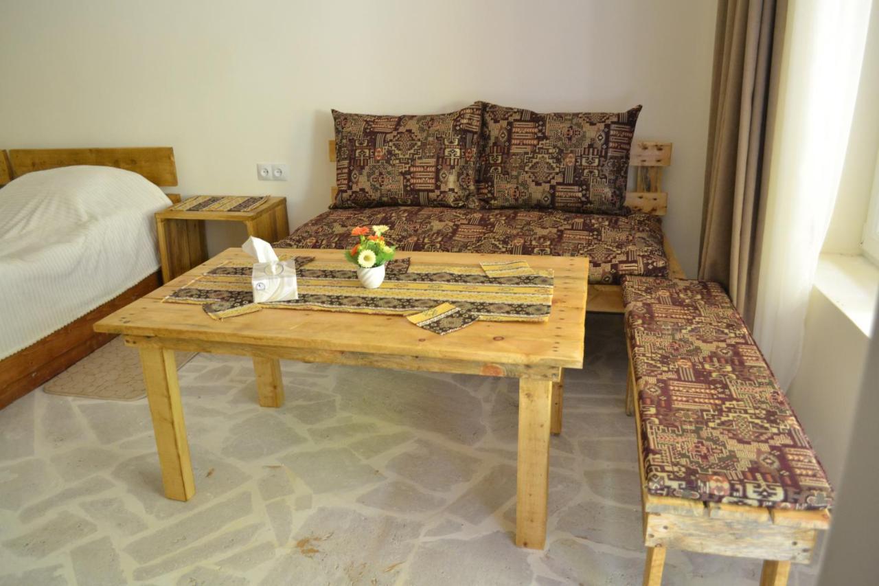 Bjnihouse, Guest House Luaran gambar