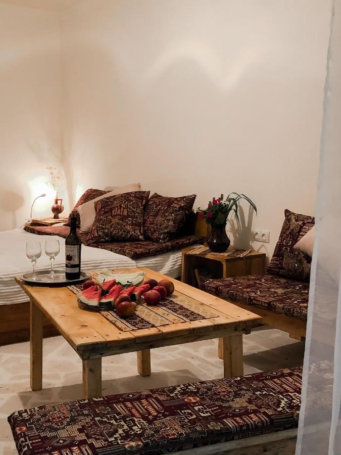 Bjnihouse, Guest House Luaran gambar
