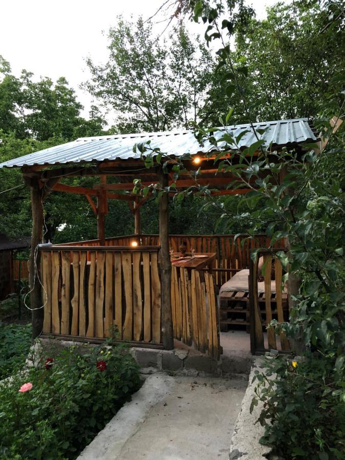 Bjnihouse, Guest House Luaran gambar