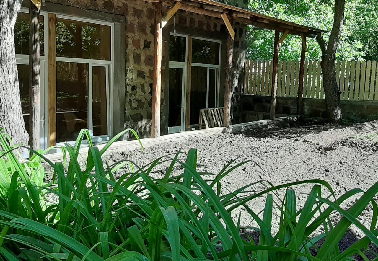 Bjnihouse, Guest House Luaran gambar